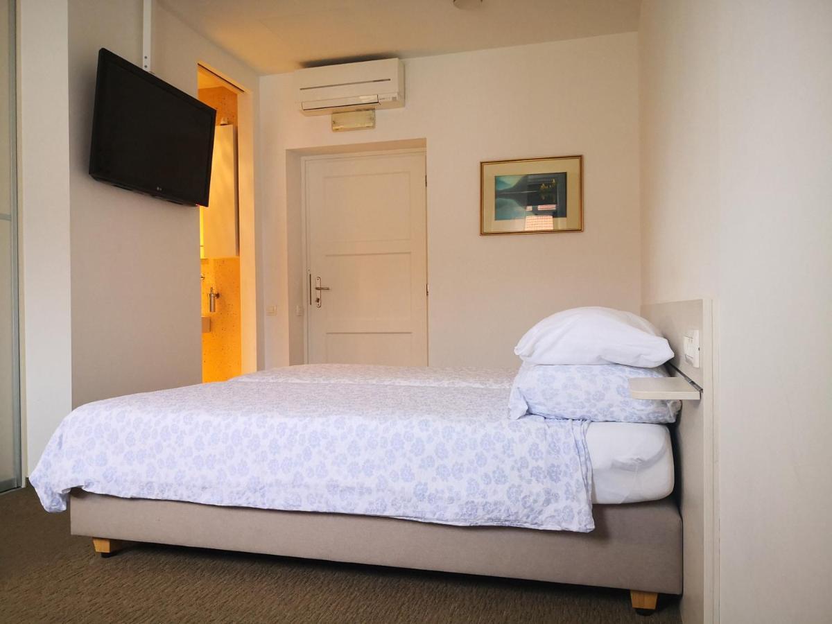 Guest house Marta & 3*